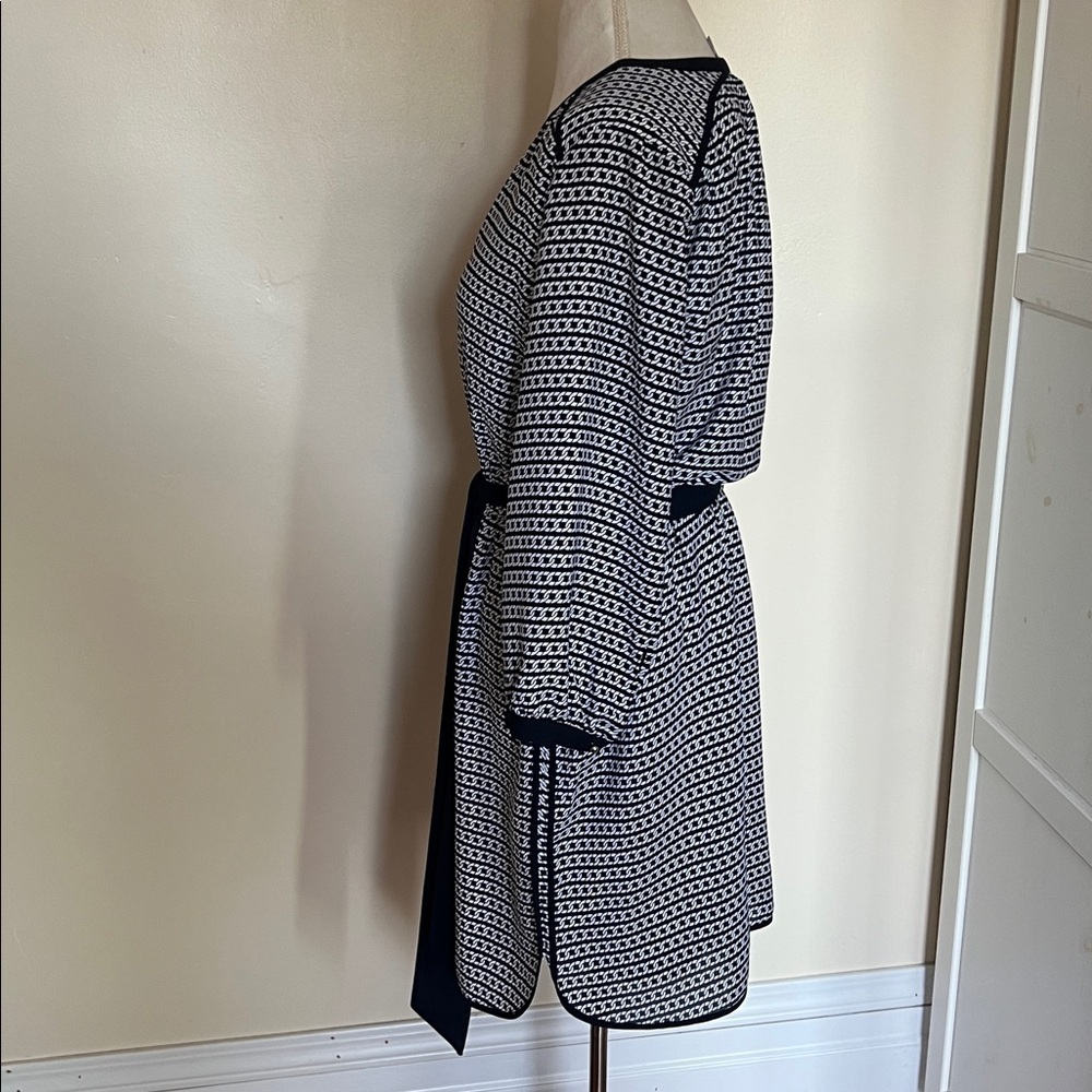 Banana Republic Geometric Chain Print Shirtdress Black and White - Size 10 - Picture 7 of 10
